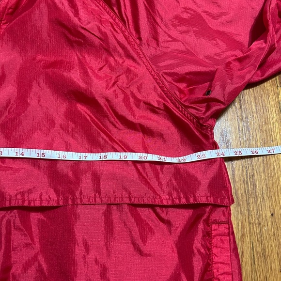 Eddie Bauer Mens Vintage Red Nylon Windbreaker Zip Up L Vented Packable Hood - Picture 5 of 8